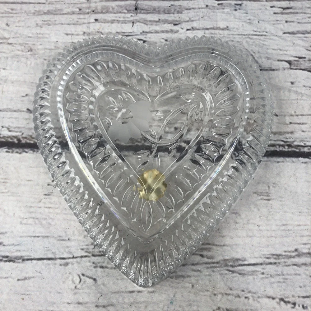 Princess House Crystal Vanity Tray Etched Heart Shaped Heritage Romance #861